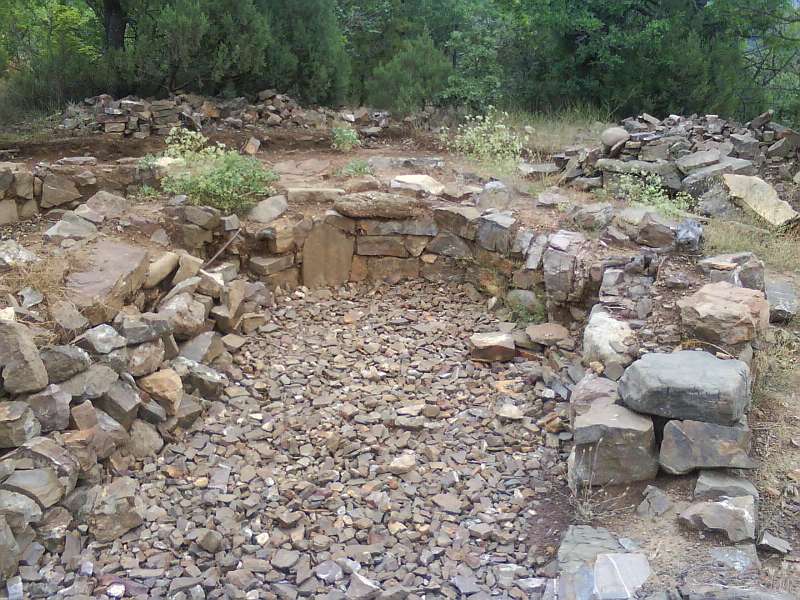 Алушта-развалины крепости Алушта-развалины крепости